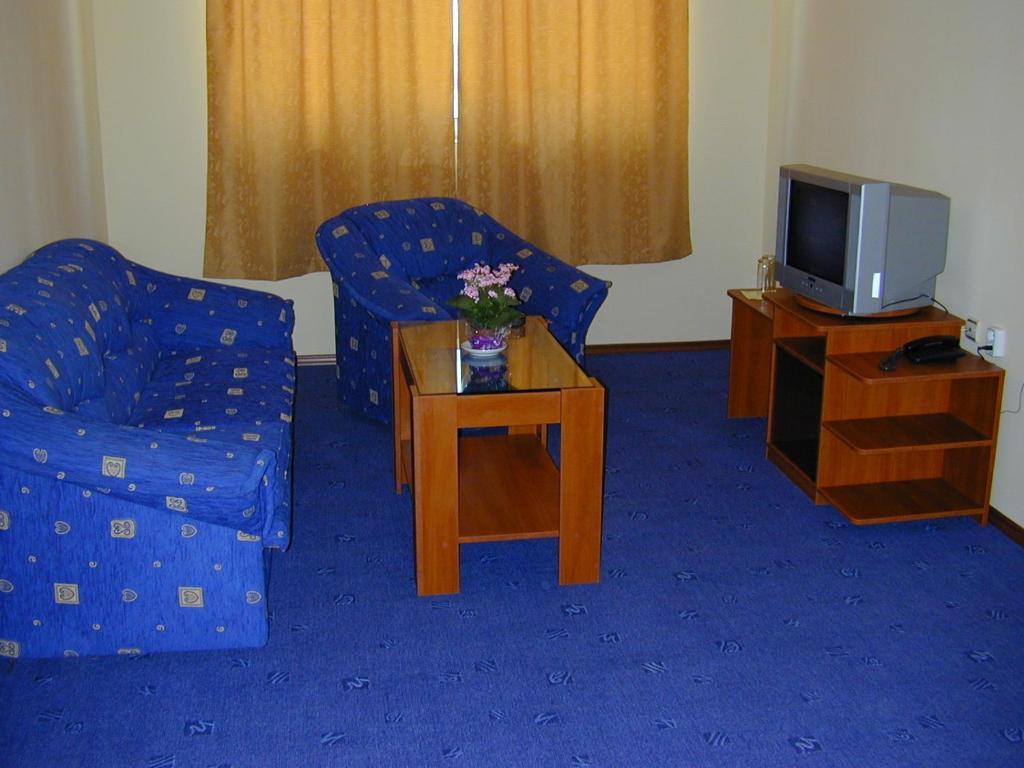 Family Hotel Familya Rusçuk Oda fotoğraf